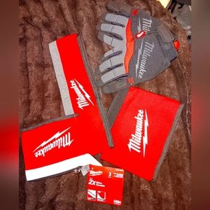 Milwaukee 3 pce 3 size zipper pouches & pair of mechanic gloves